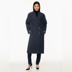 The Slouch™ Coat
Relaxed double-breasted Italian boiled wool coat, Navy